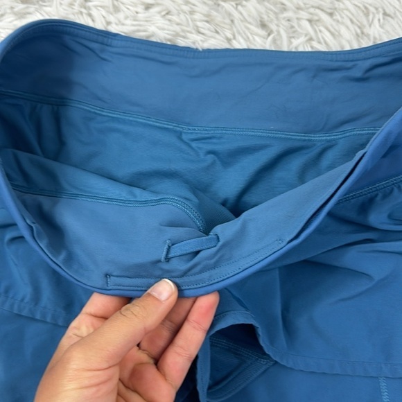 Lululemon Speed Short (4-way Stretch 2 1/2") Illuminight - Picture 2 of 6